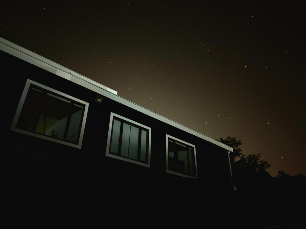 Guesthouse All You Need - All Rooms Have An Ocean View! Shimoda (Shizuoka) Exterior foto
